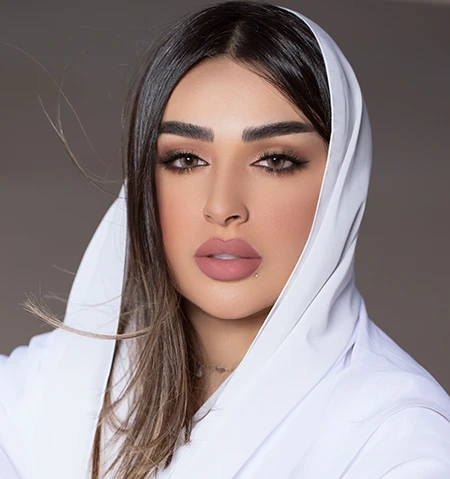 عدسات أمارا